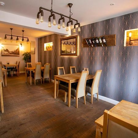 The Townhead Hotel 洛克比 外观 照片