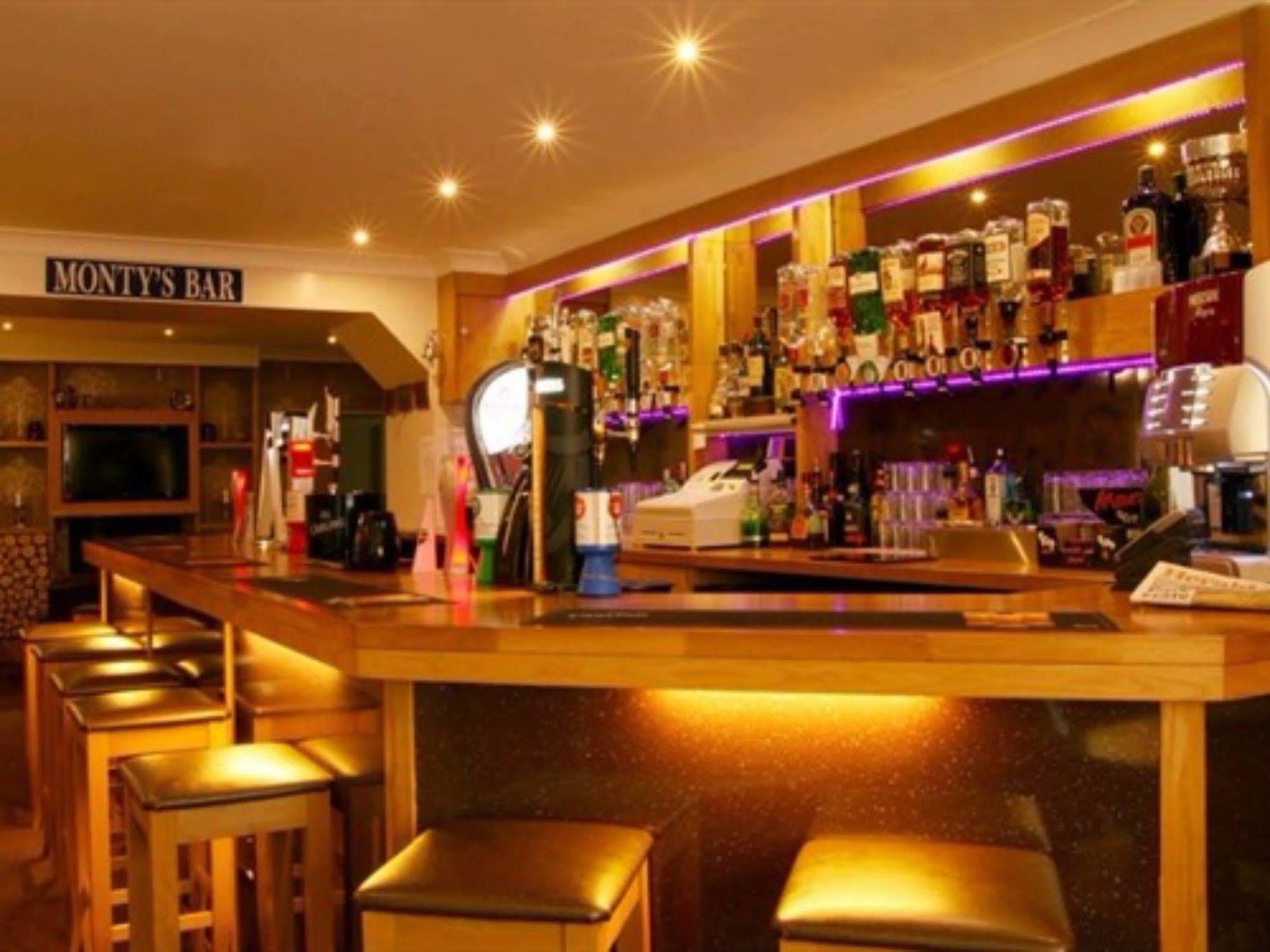The Townhead Hotel 洛克比 外观 照片